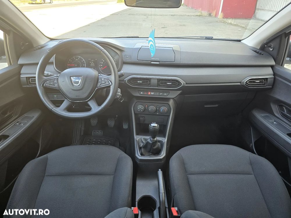 Dacia Logan TCe 90 Essential - 14