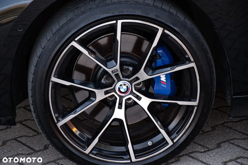 BMW Seria 3 330i Sport Line sport - 9