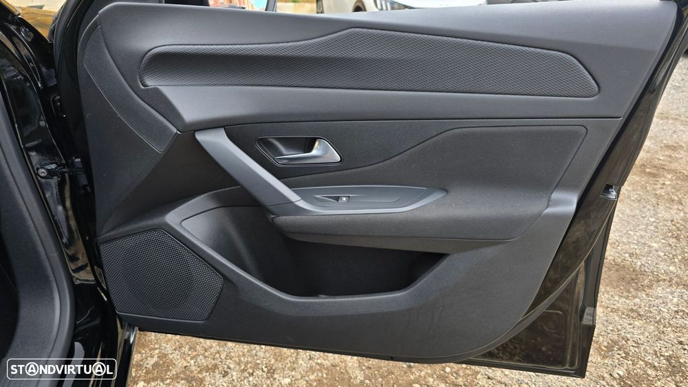 Peugeot 308 1.6 Hybrid Active Pack e-EAT8 - 45