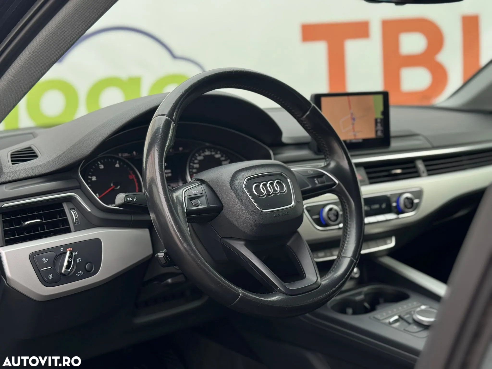 Audi A4 Avant 2.0 TDI Multitronic - 31