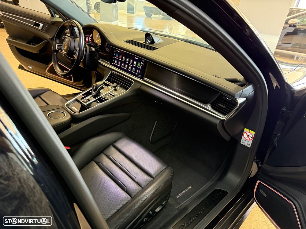 Porsche Panamera 4 E-Hybrid Platinum Edition com PDLS - 27