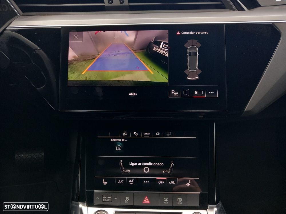 Audi e-tron 55 quattro S line - 18