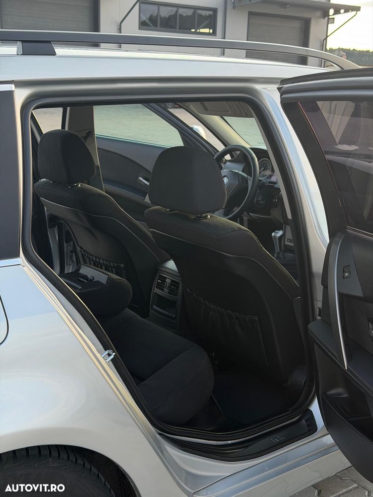 BMW Seria 5 520d - 33