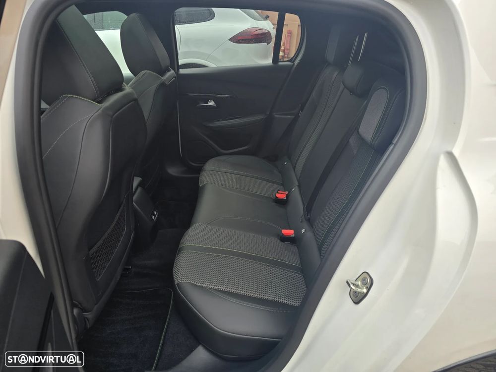 Peugeot e-208 50 kWh GT - 23