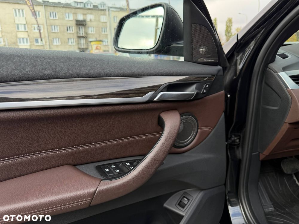 BMW X1 - 16