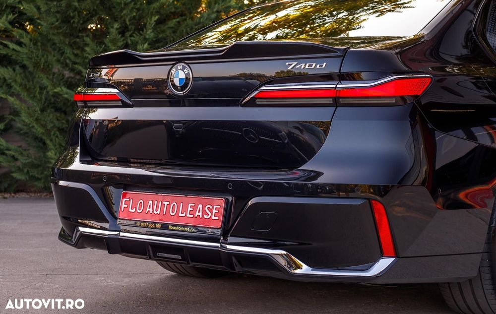 BMW Seria 7 740d xDrive MHEV - 8
