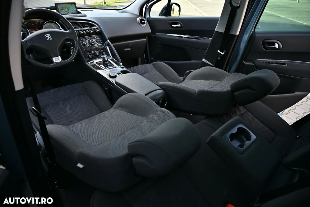 Peugeot 3008 Hybrid4 - 26