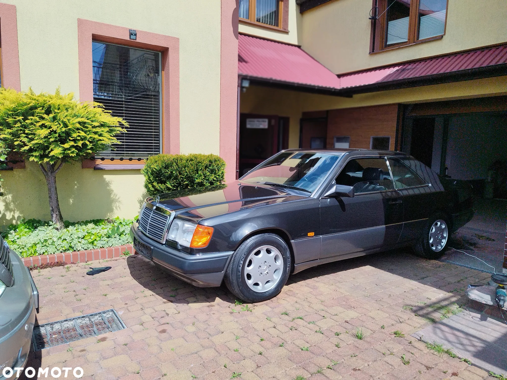 Mercedes-Benz W124 (1984-1993) - 39