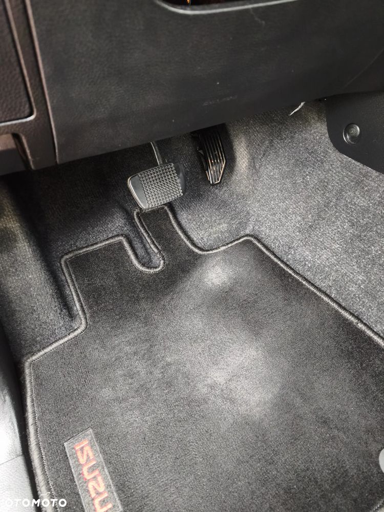 Isuzu D-Max - 22