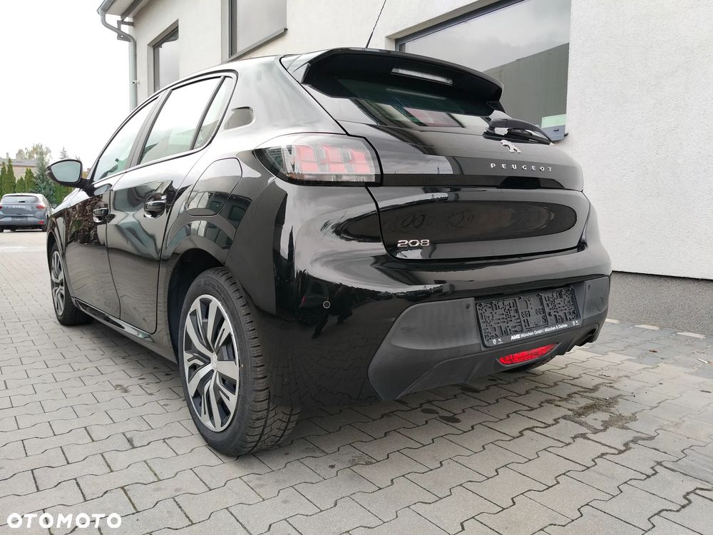 Peugeot 208 - 11