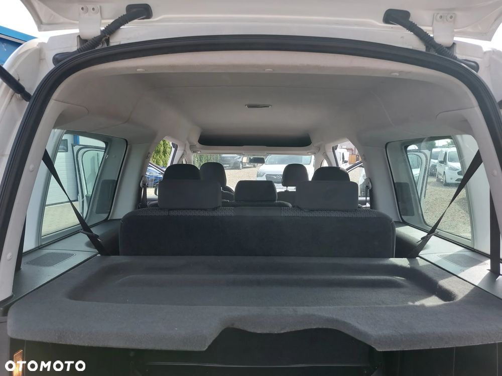 Volkswagen Caddy Maxi 2.0 TDI Trendline - 22