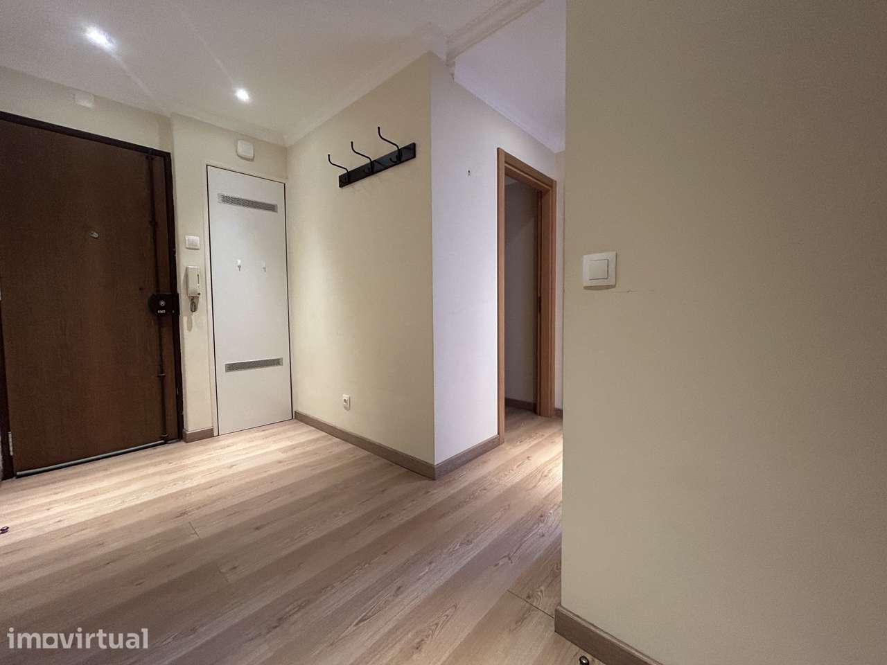 T2 LUMIAR central com garagem - Grande imagem: 5/25