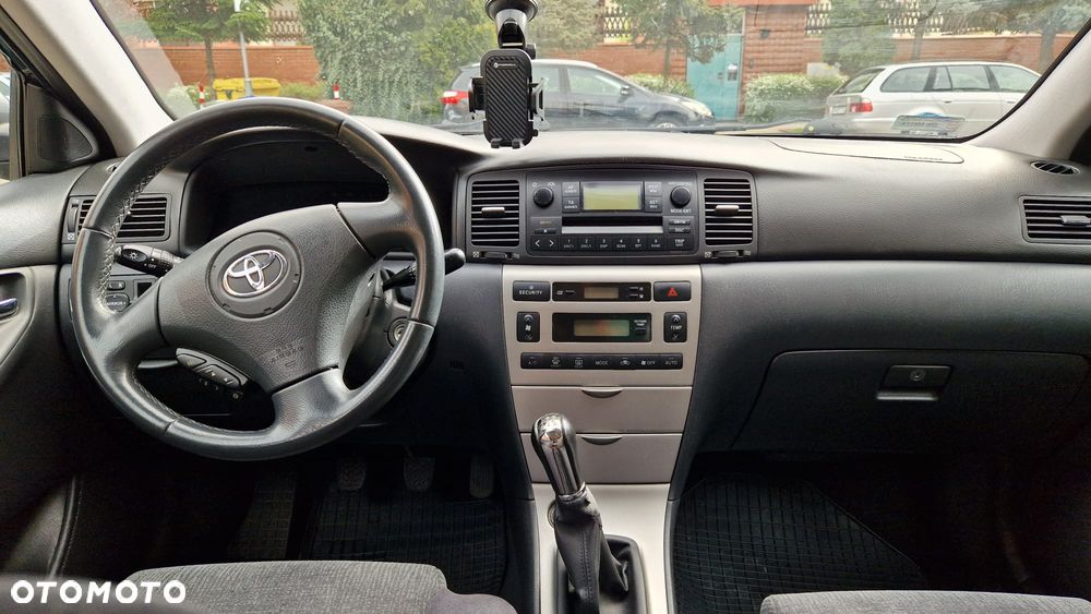 Toyota Corolla 1.6 VVT-i Sol - 12