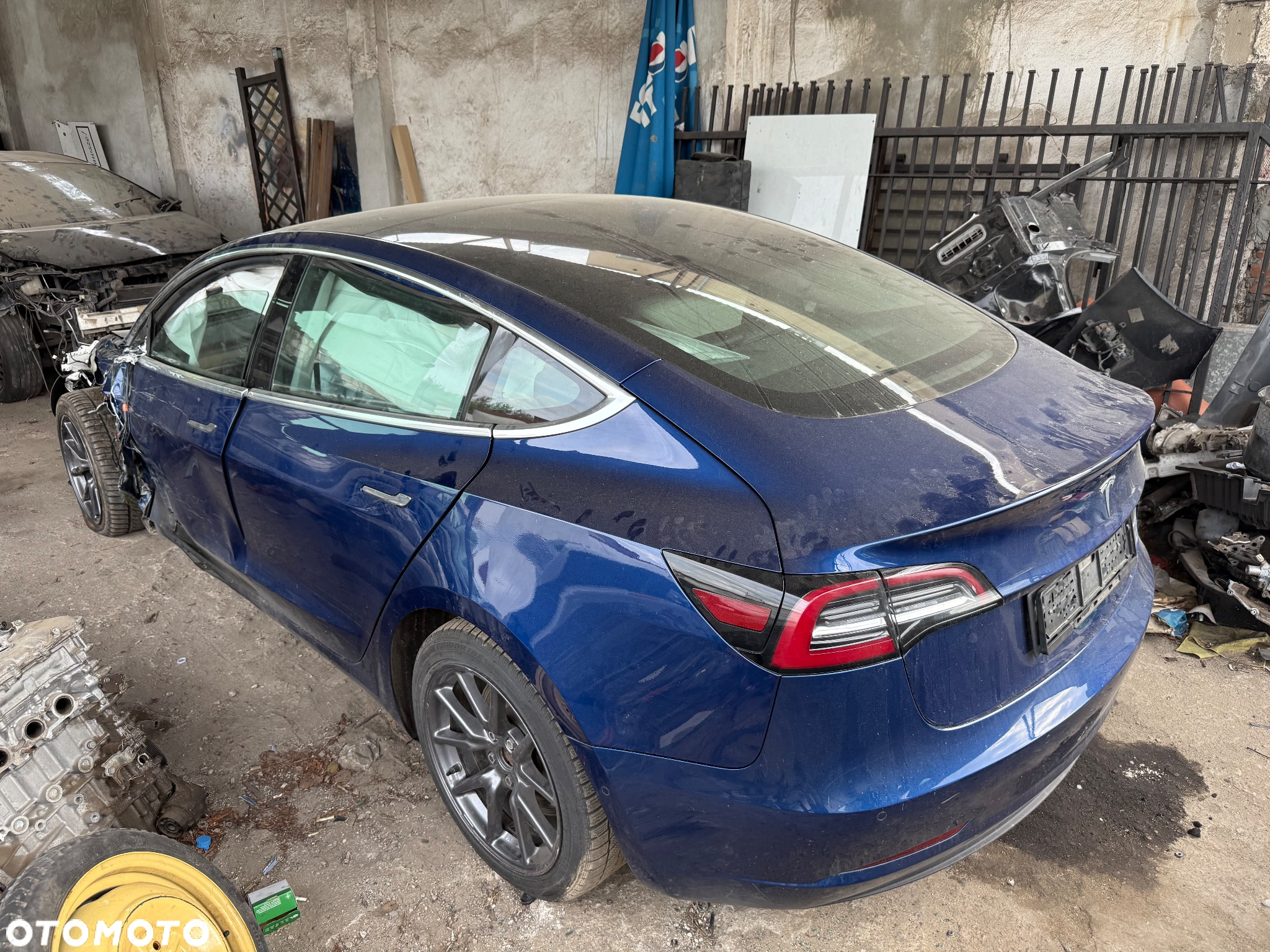 Tesla Model 3 Langstreckenbatterie Allradantrieb Dual Motor - 6