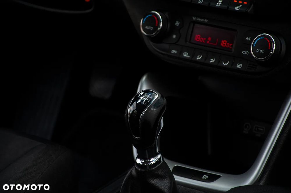 Kia Ceed 1.6 CRDi 136 ISG Platinum Edition - 23