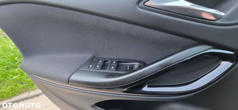 Opel Astra 1.6 CDTI DPF ecoFLEX Start/Stop Exklusiv - 29