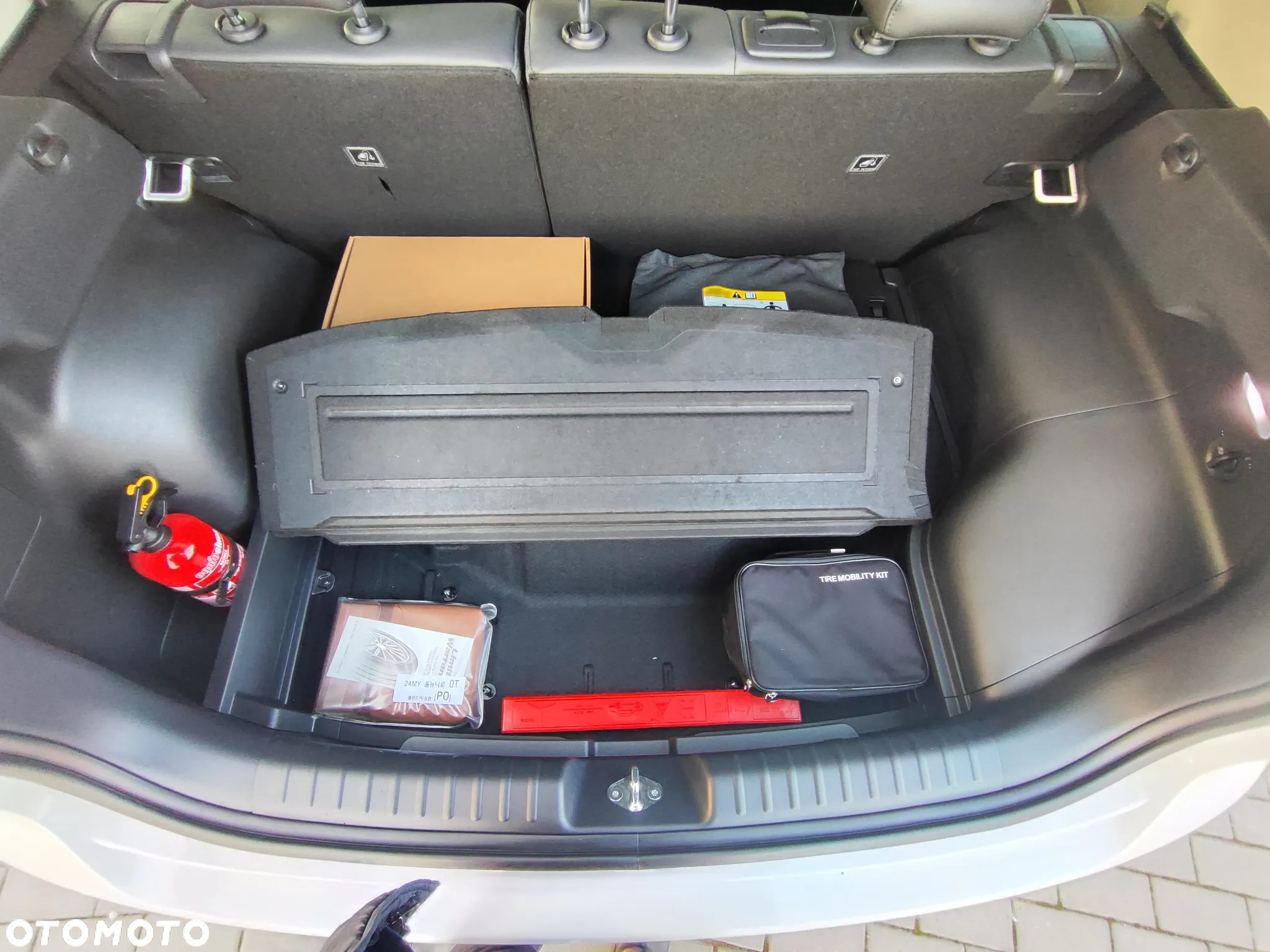 Kia Niro 1.6 GDI Plug-In Hybrid L - 24