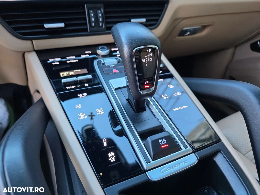 Porsche Cayenne - 21