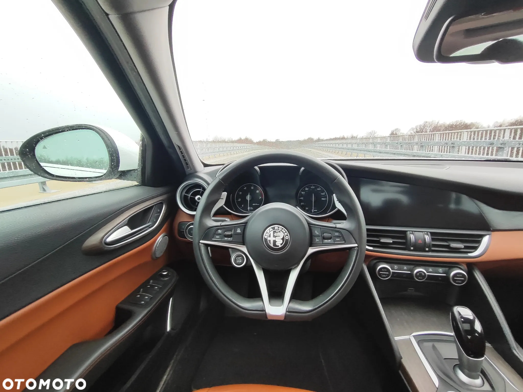 Alfa Romeo Giulia 2.0 Turbo 16V AT8-Q4 Ti - 13