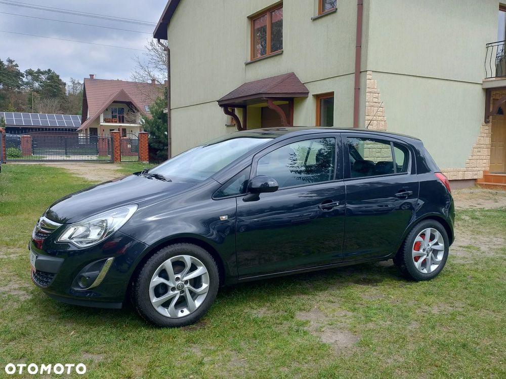 Opel Corsa 1.4 16V Cosmo - 9