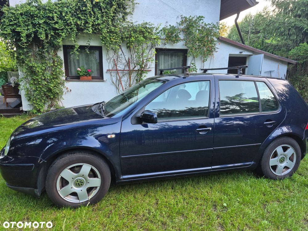 Volkswagen Golf 1.8 GTI - 1