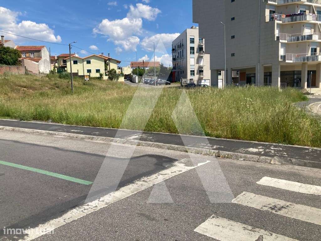 Terreno Urbano 2.065 m² - Centro de Albergaria-a-Velha
Excelente O... - Grande imagem: 5/5