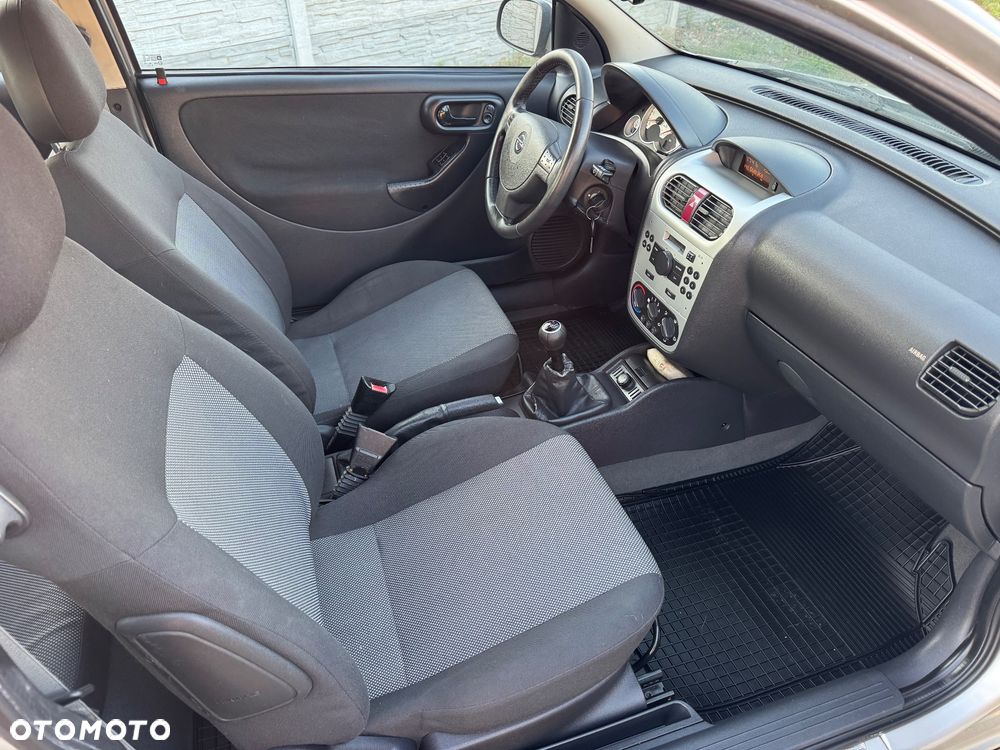 Opel Corsa 1.2 16V Cool - 12
