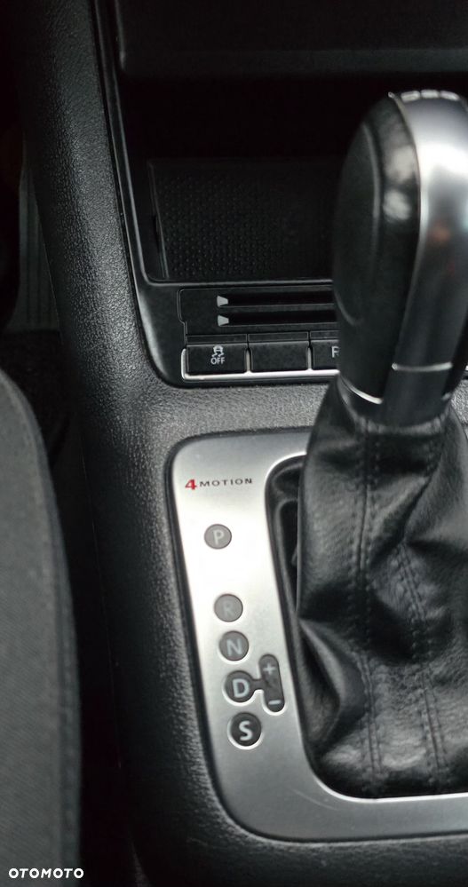 Volkswagen Tiguan 2.0 TDI DPF 4Motion BlueMotion Technology DSG Sport & Style - 9