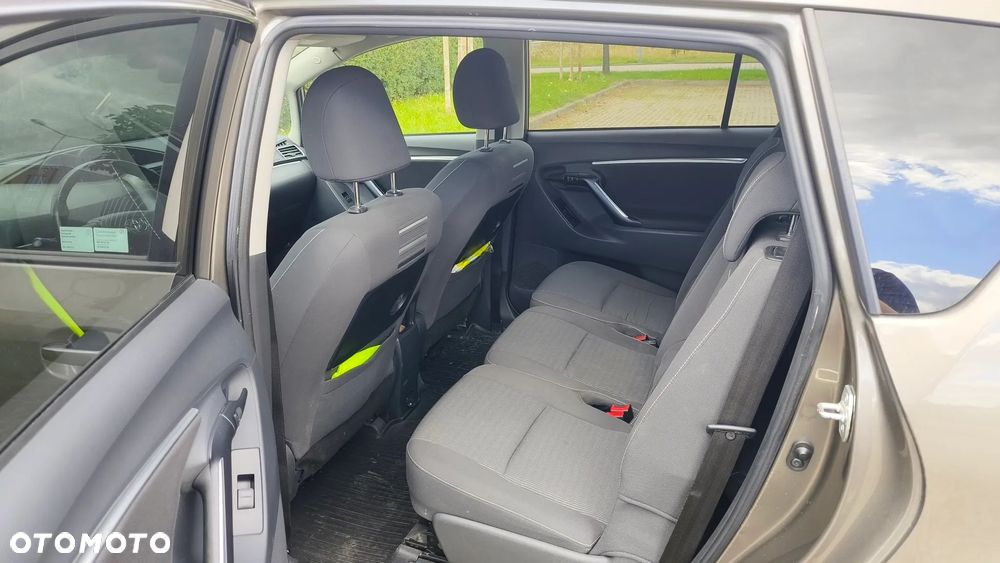 Toyota Verso 1.8 Premium MS 7os EU6 - 6
