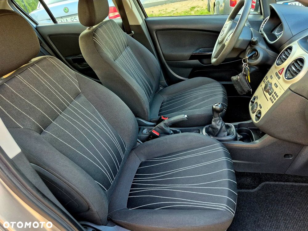 Opel Corsa - 13