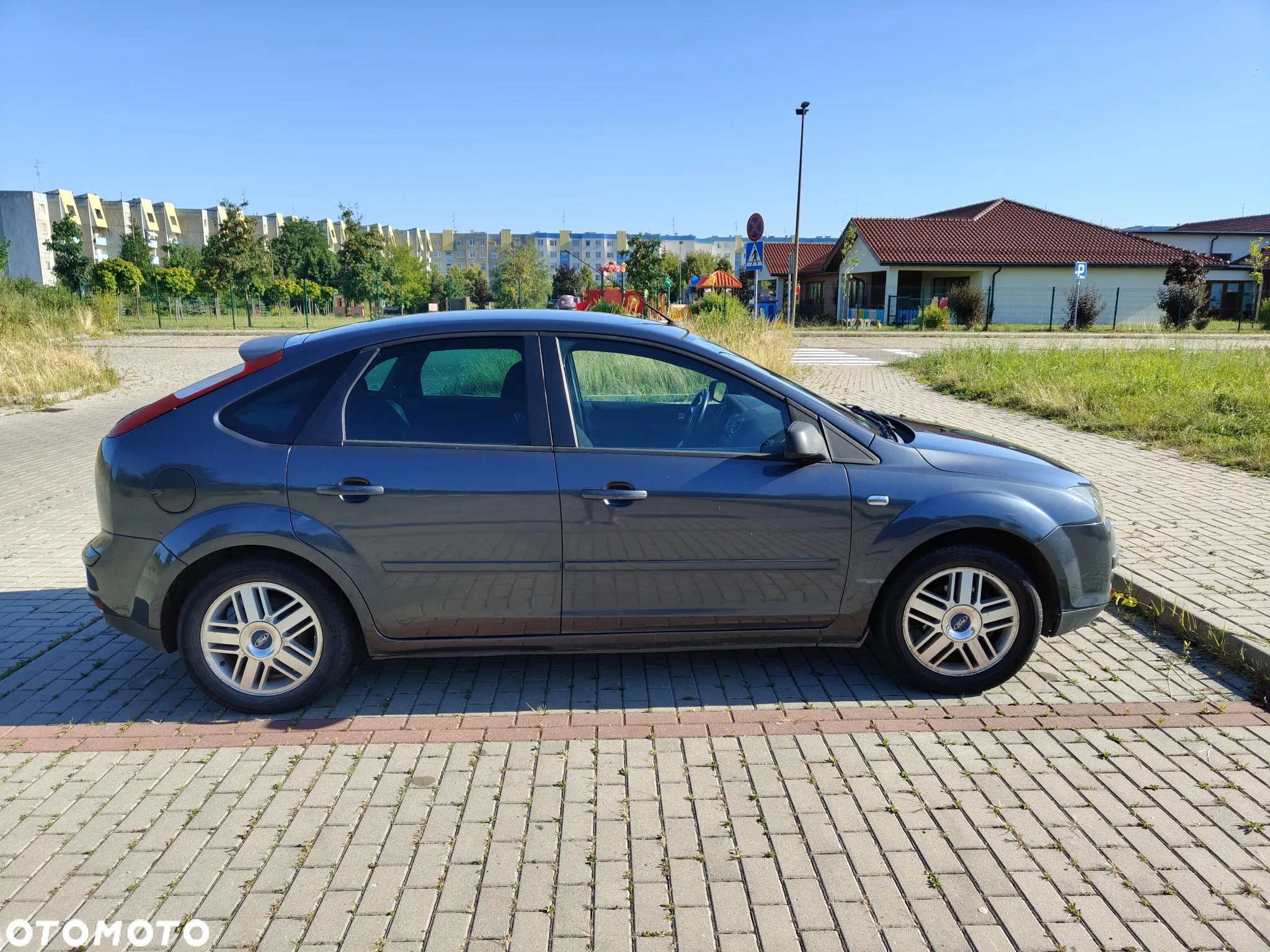 Ford Focus 1.8 Ghia - 5