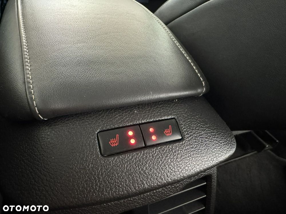 Ford Mondeo Vignale 2.0 TDCi PowerShift - 29