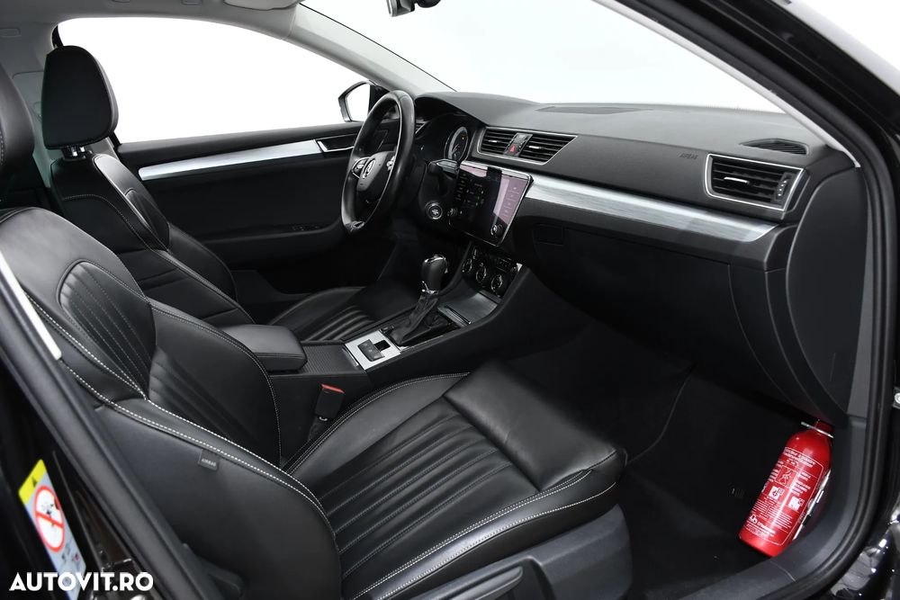 Skoda Superb 2.0 TDI DSG Premium Edition - 9