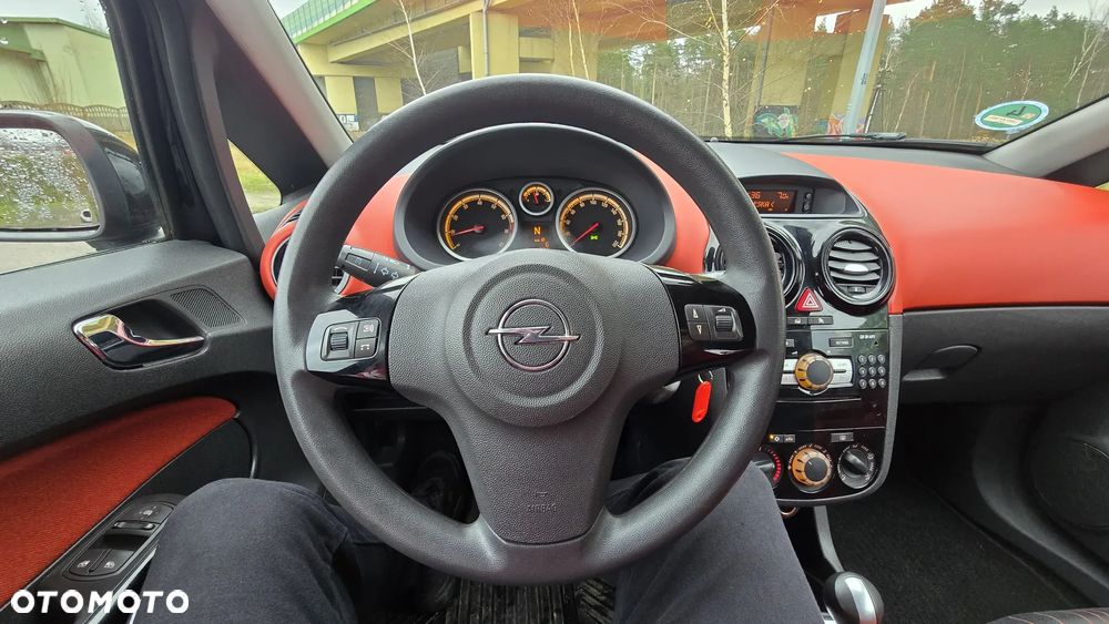 Opel Corsa 1.2 16V Cosmo Easytronic - 25