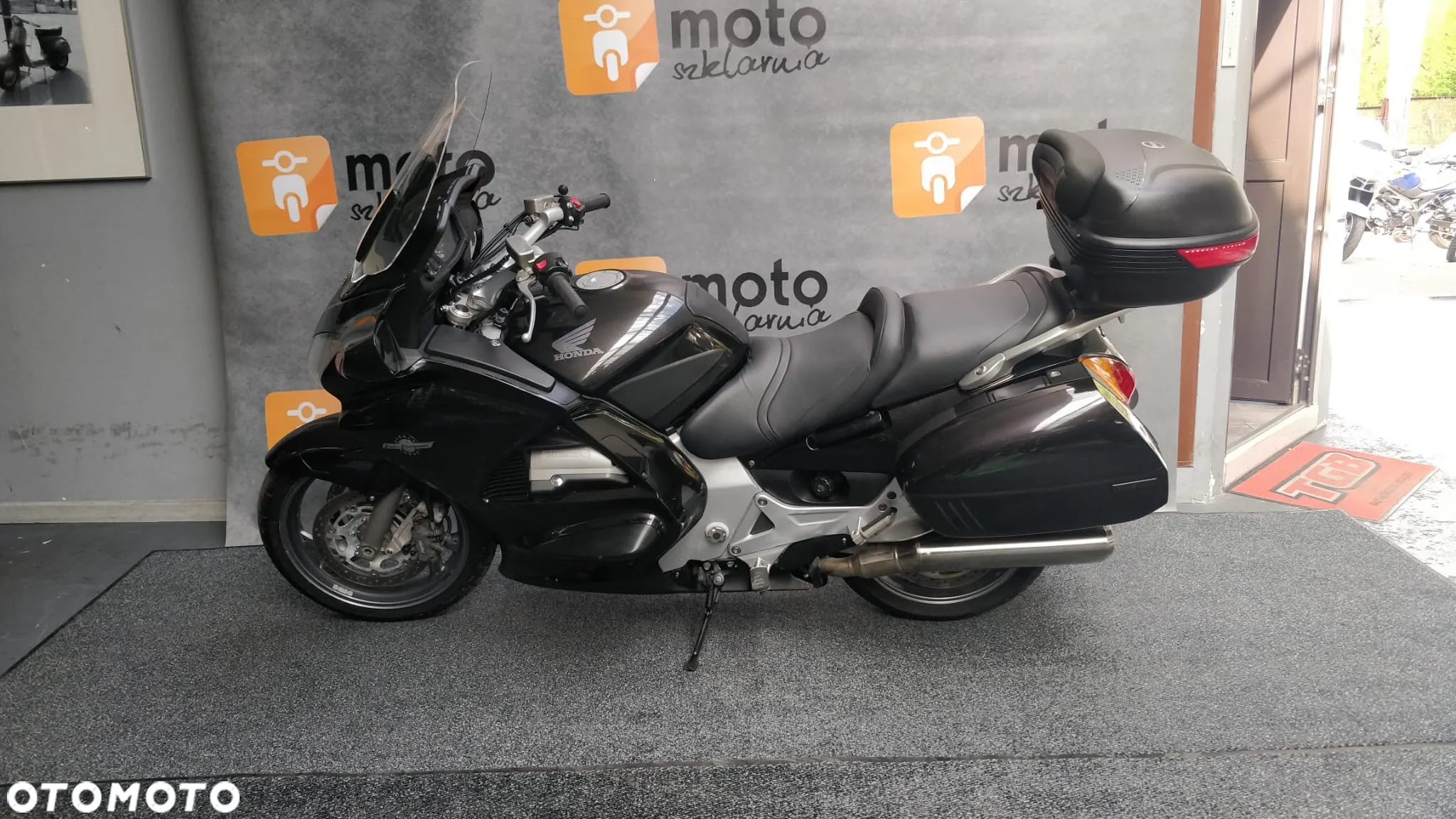 Honda ST - 4