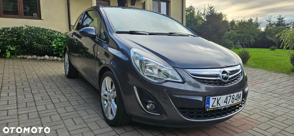 Opel Corsa 1.4 16V 150 Jahre - 11