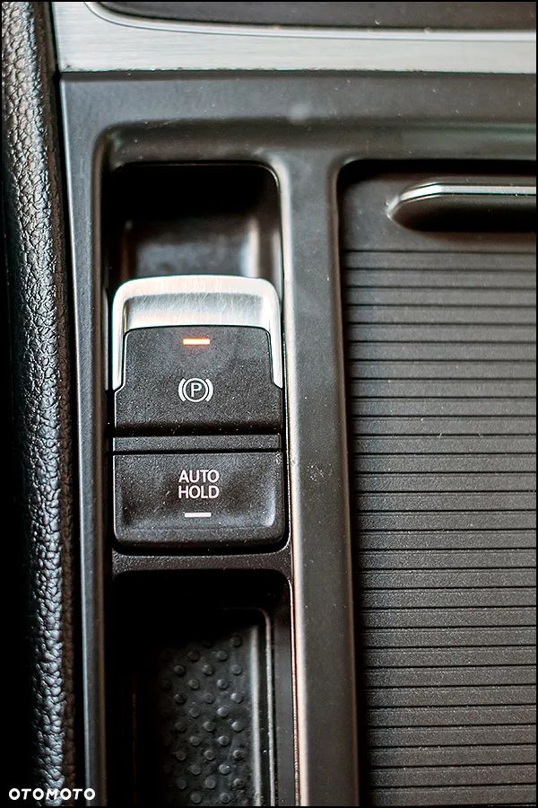Volkswagen Golf - 31