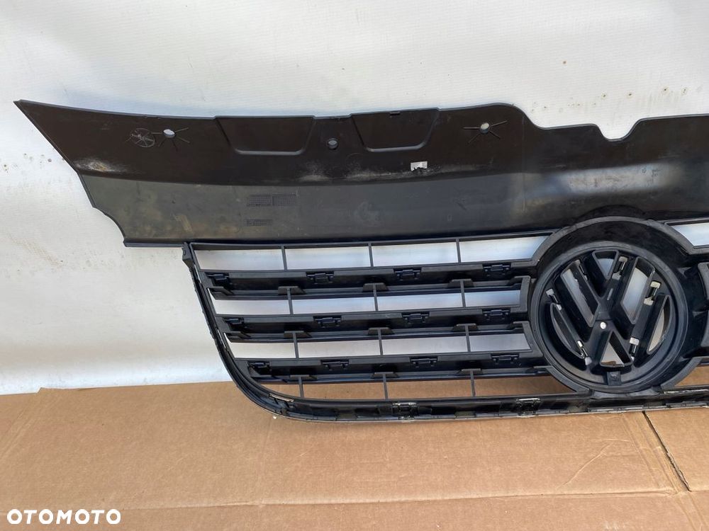 VW T5 CARAVELLE MULTIVAN 04- ATRAPA GRILL ORYGINAŁ METALIK 7H5A807101 - 12