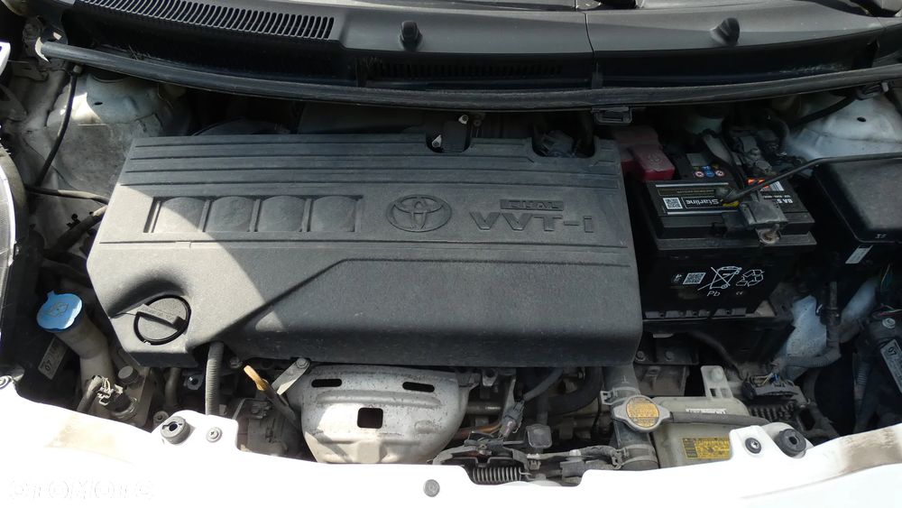 Toyota Yaris 1.33 2010 - 23