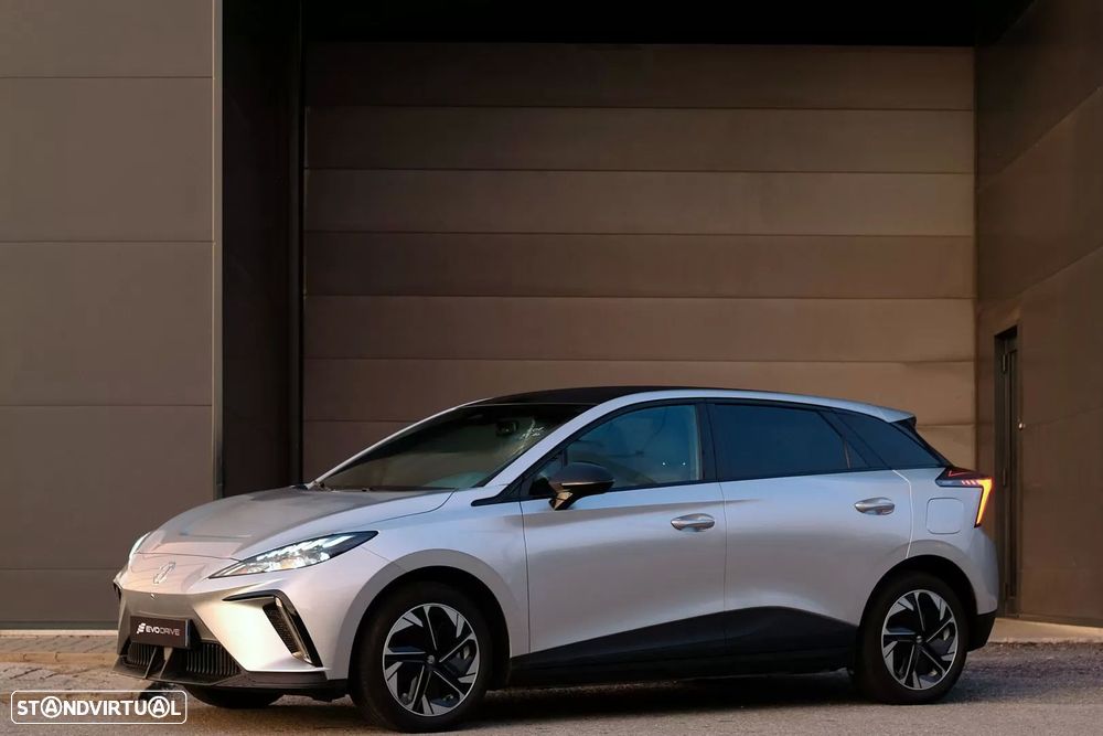 MG MG4 64 kWh Luxury - 1