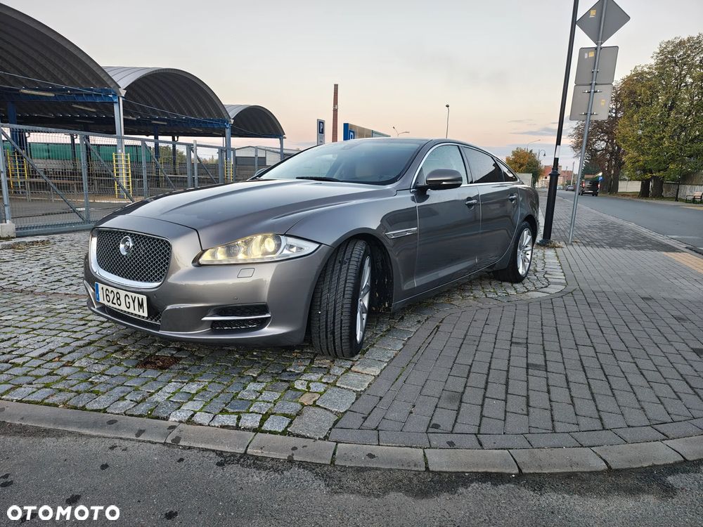 Jaguar Xj