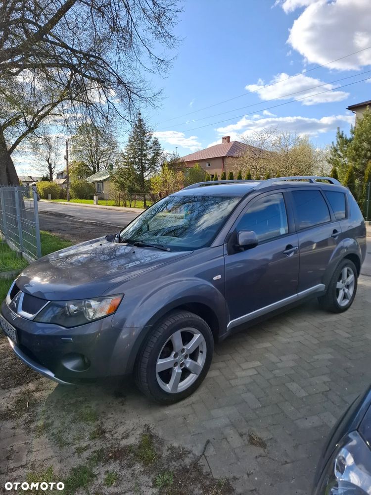 Mitsubishi Outlander 2.4 4WD Intense - 1