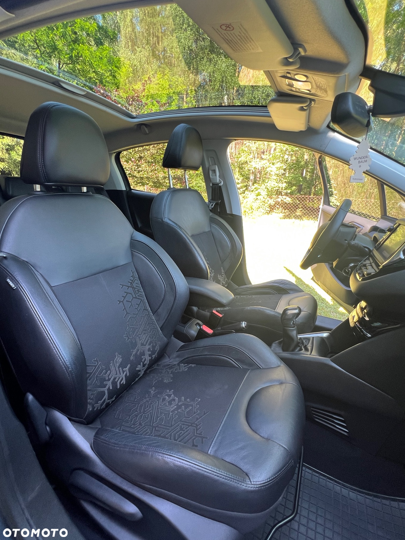 Peugeot 208 1.6 VTi Allure - 17