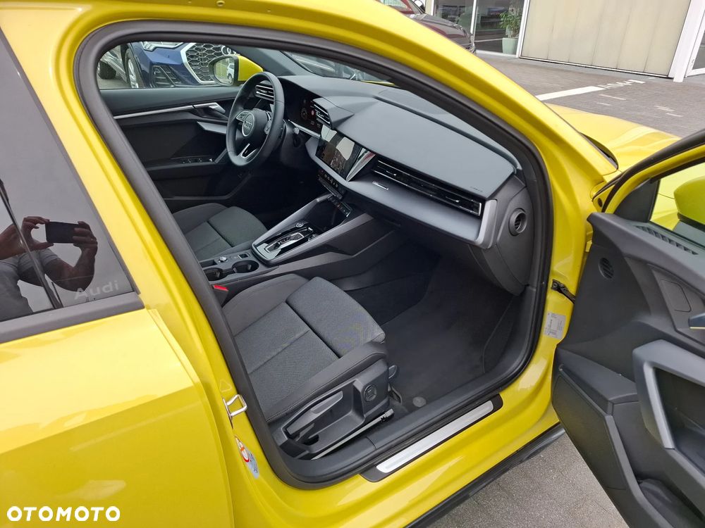 Audi A3 Allstreet - 12