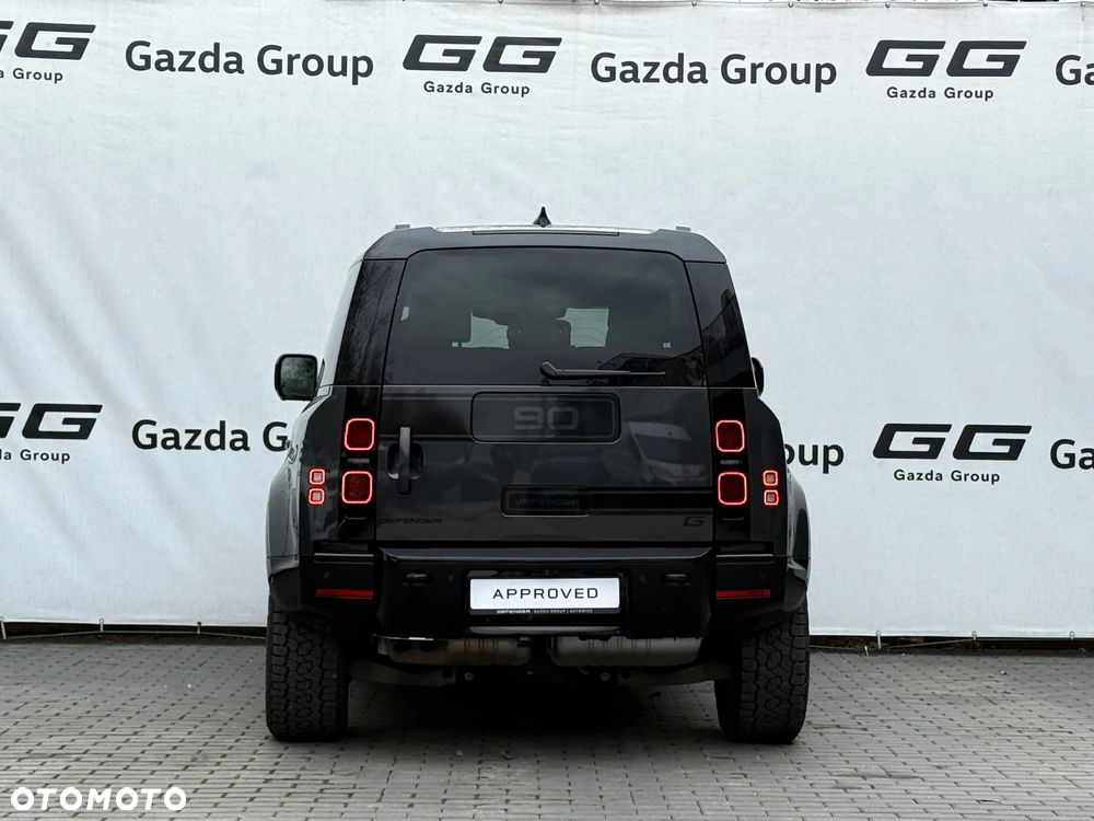 Land Rover Defender 90 D250 X-Dynamic SE - 6