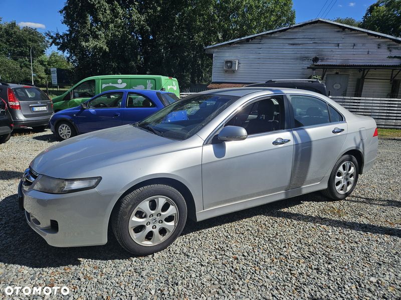 Honda Accord 2.0 Executive - 9