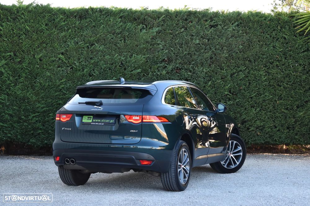 Jaguar F-Pace - 27