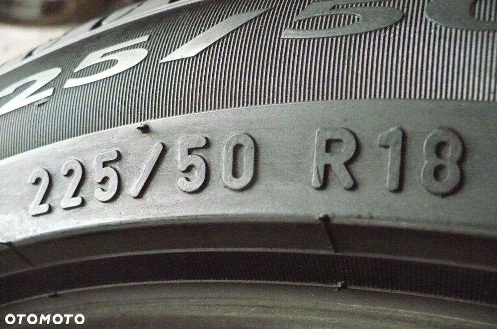 PIRELLI Cinturato P7 225/50R18 5,7mm 2016 - 4