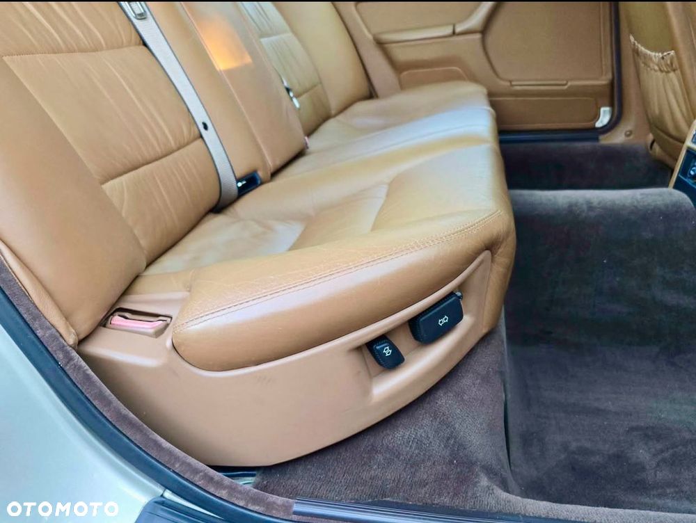BMW Seria 7 750iL - 7