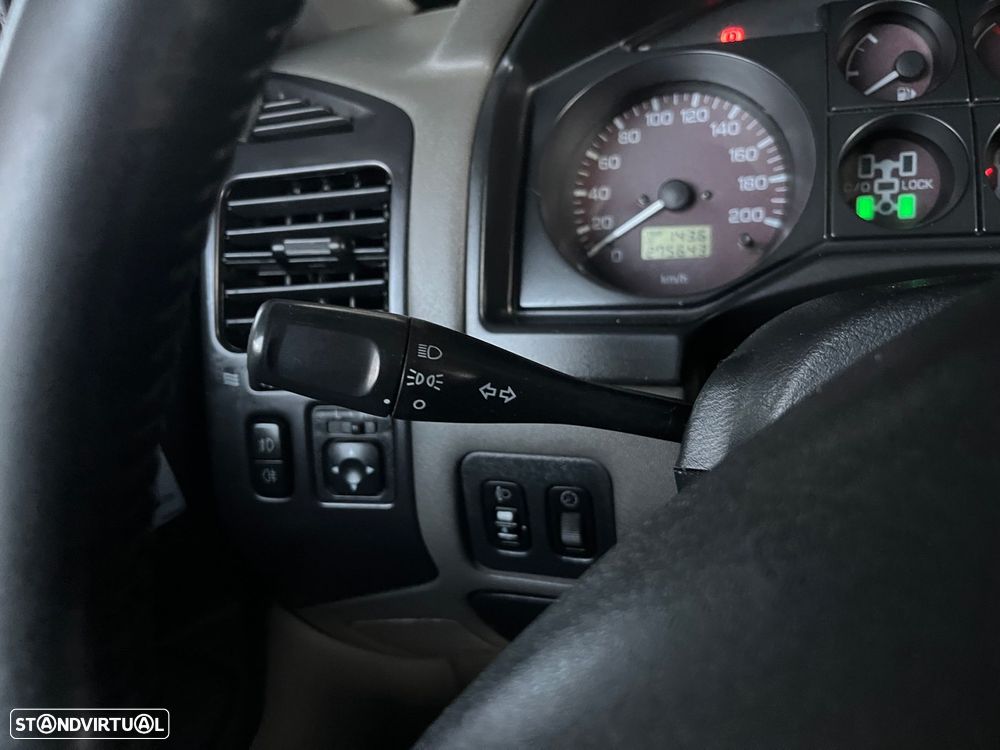 Mitsubishi Pajero 3.2 DI-D GLS - 25